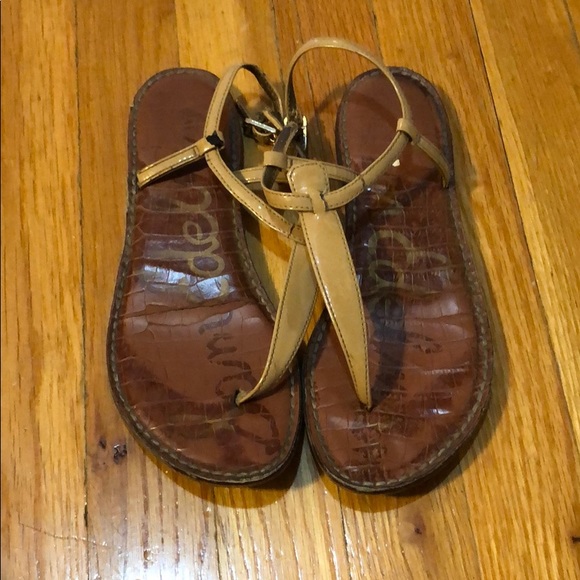 Sam Edelman GiGi Sandal In Almond Patent - Picture 2 of 3